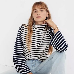 Madewell Wide-Sleeve Turtleneck in Stripe-Block